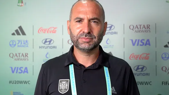 Pedro López e Inma Gabarro hablan en zona mixta