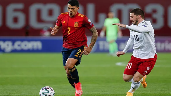 Pedro Porro durante el encuentro frente a Georgia