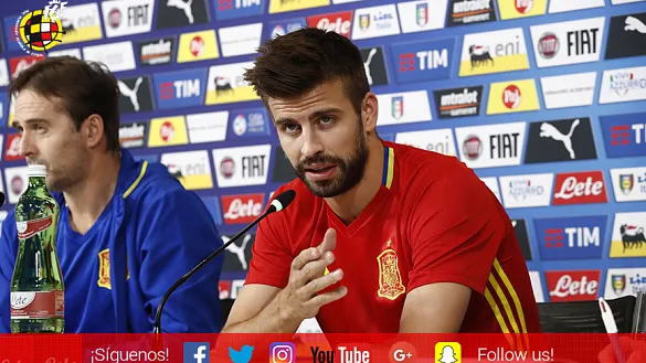 Piqué atendió a los medios de comunicación en el Juventus Stadium 