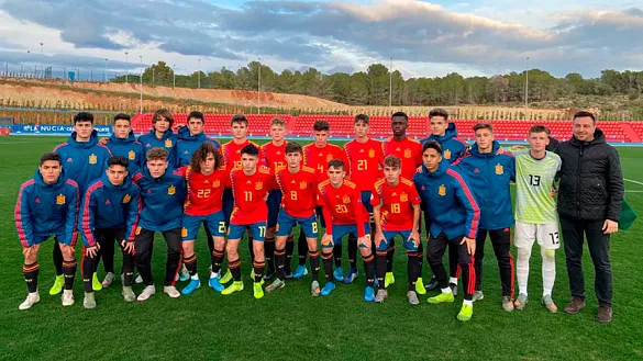 Plantilla de la Sub-16
