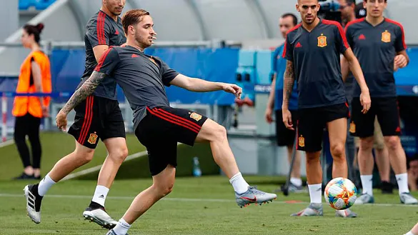 DESDE DENTRO | Pol Lirola jugará en su estadio con España