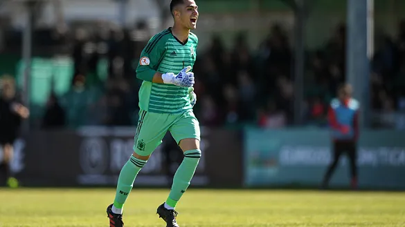 Iván Martínez se una a la celebración del equipo español