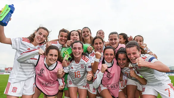 GALERÍA | Revive el partido ante las galas a través de las mejores fotografías