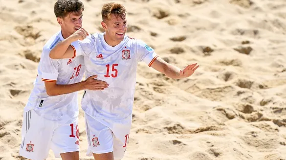 Los jugadores de España celebran un gol