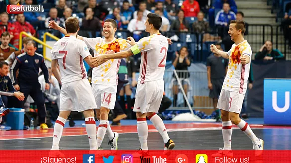 La Selección Española de Fútbol Sala celebra un tanto durante el último Campeonato de Europa