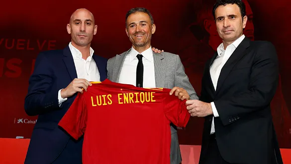 Luis Rubiales, presidente de la RFEF, Luis Enrique, seleccionador y José Francisco Molina, director deportivo