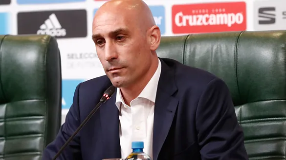 El Presidente de la RFEF, Luis Rubiales, contesta las preguntas de los periodistas en Krasnodar