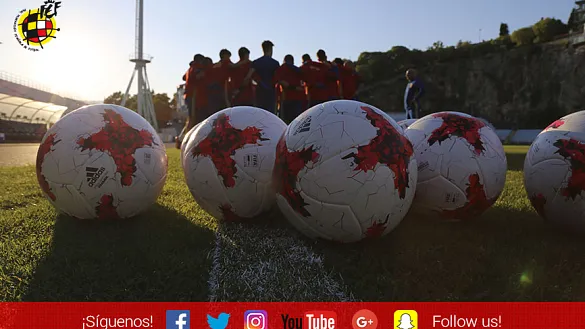 GALERÍA | Primera toma de contacto para soltar piernas