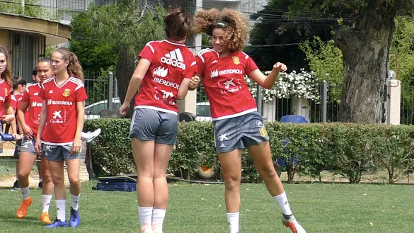 Momento del entrenamiento de la Selección española Sub-17