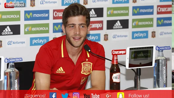 Sergi Roberto atendió a los medios en la Ciudad del Fútbol