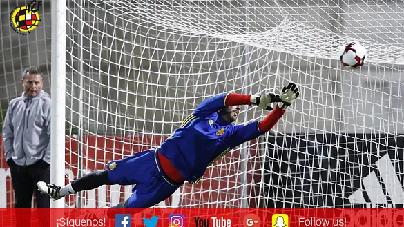 GALERÍA | Risas, goles y paradas en el primer entrenamiento de la Selección Española de Fútbol