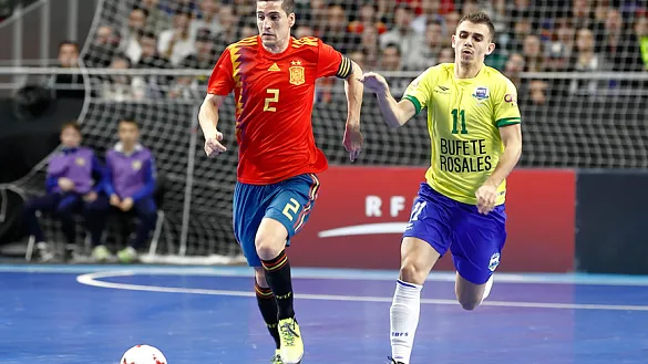Momento del partido entre España y Brasil jugado en Madrid