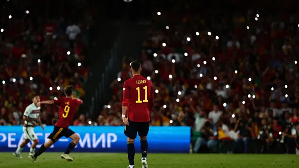 Momento del partido entre España y Portugal en Sevilla