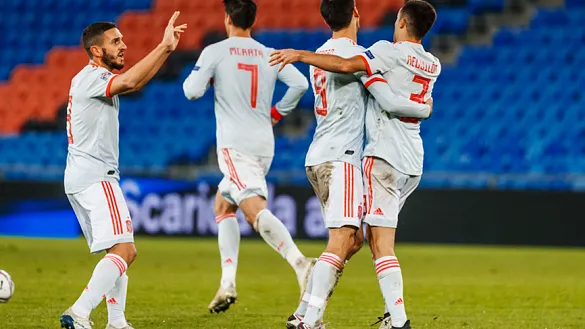 Los jugadores de la Selección española celebran su tanto en Basilea