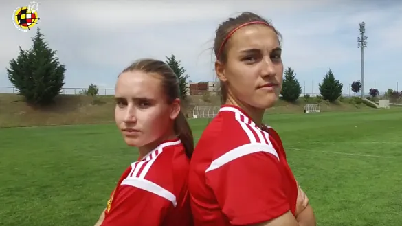 Patri Guijarro y Cintia Montagut