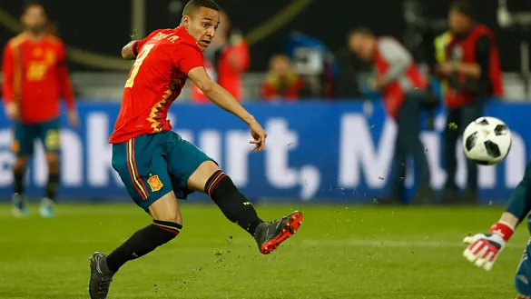 Rodrigo Moreno remata a puerta en el encuentro frente a Alemania