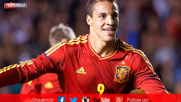 Rodrigo Moreno celebra uno de sus cuatro goles a Dinamarca