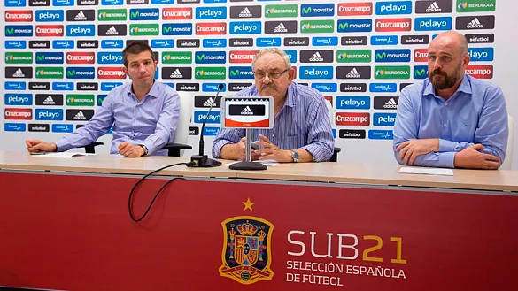 Albert Celades: "Los dos encuentros son importantes pero en nuestra mente ahora mismo está San Marino"