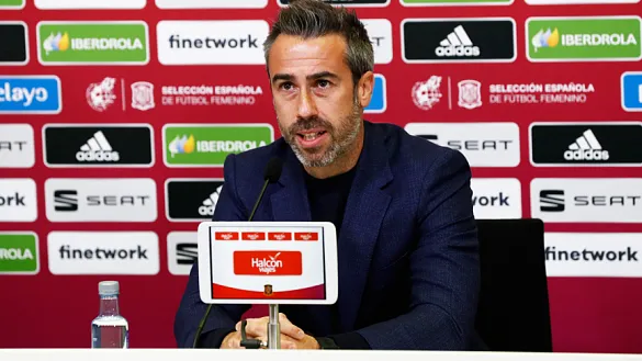 El seleccionador nacional femenino, Jorge Vilda, valora la lista de convocadas ante República Checa 