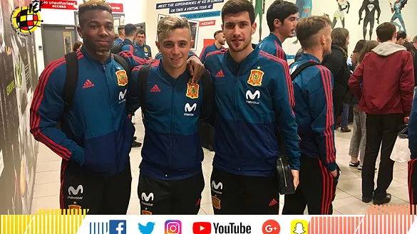 Adama Traoré, Pablo Maffeo y Aarón Martín a la llegada del equipo a Belfast