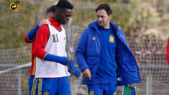 Iñaki Williams durante el entrenamiento de los Sub-21 en la Ciudad del Fútbol