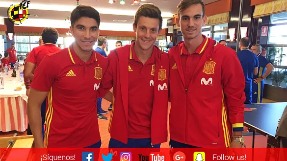 Carlos Soler, Marc Gual y Fabián Ruiz a la llegada de los internacionales a Las Rozas