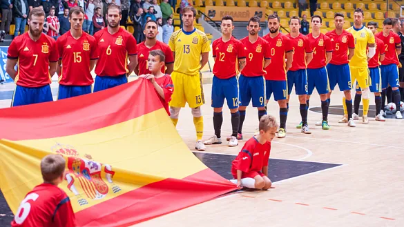 La selección española de fútbol sala forma antes de un encuentro reciente