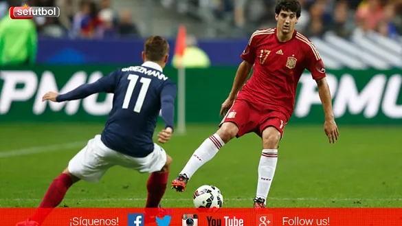 Mikel San José durante el Francia - España disputado en Saint Denis