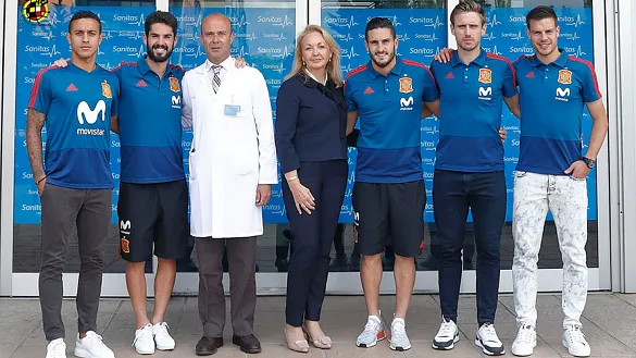 Isco, Coke, Monreal, Azpilicueta y Thiago han pasado hoy sus reconocimientos en el Hospital Universitario Sanitas La Moraleja