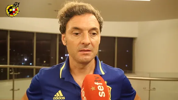 Santi Denia: "Ha sido un partido muy duro donde hemos tenido que hacer las cosas muy bien"