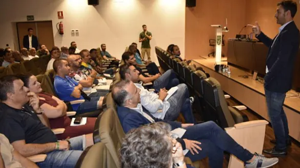 Santi Denia, ponencia en Ceuta 