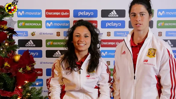 La selección femenina te felicita las Navidades
