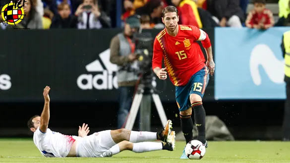 TEST | ¿Sabrías decir que entrenador hizo debutar a estos internacionales?