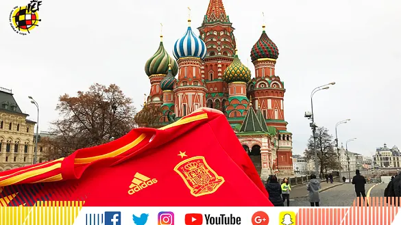 La camiseta de la SeFutbol en la Plaza Roja