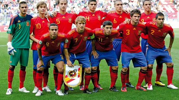FOTO INTERACTIVA | ¿Recuerdas a los subcampeones de Europa Sub-19 de 2010?