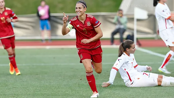 Vero celebra uno de los goles españoles