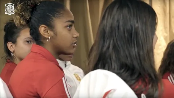 Mabel en la charla