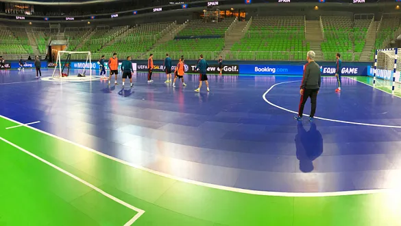 La selección española de fútbol sala entrena la víspera de su partido frente a Ucrania