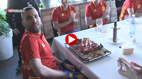 Jordi Alba cumple años en la concentración de la Selección española