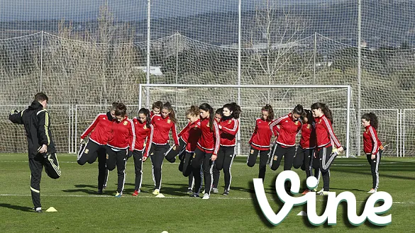 Las internacionales Sub-16 participan en las vineentrevistas de SeFutbol