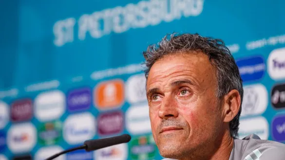 El seleccionador nacional, Luis Enrique Martínez, durante su rueda de prensa en San Ptersburgo