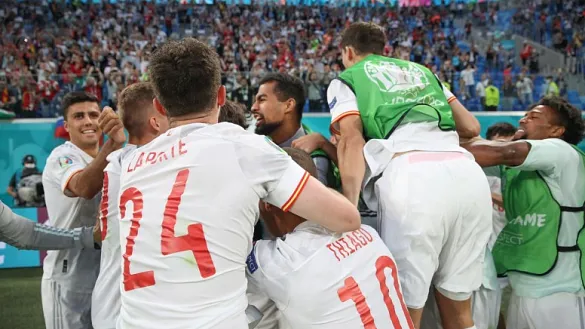 La Selección festeja su clasificación para las semifinales de la Eurocopa