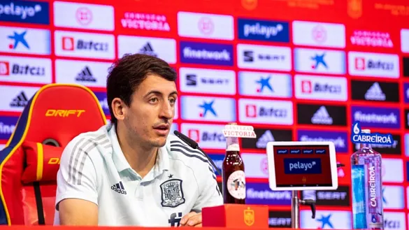 Mikel Oyarzabal en un momento de la rueda de prensa