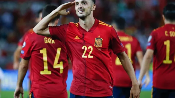 Pablo Sarabia celebra su gol a Georgia en Badajoz