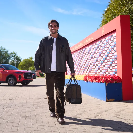 Ferran Torres Arrives at the September Training Camp