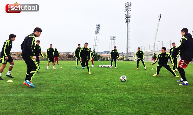 La Selección Sub-19 entrena en la Ciudad del Fútbol